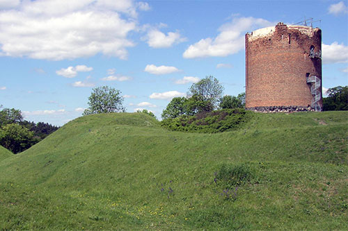 Burg Stolpe (Uckermark), Wallanlage und „Grützpott“, Foto 2007